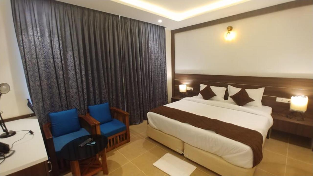 Mirth Hotels And Resorts Kanthalloor Exterior foto